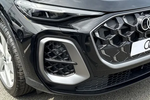  Audi Q5 2.0 TDI S line S Tronic quattro Euro 6 (s/s) 5dr Thumbnail #9