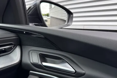  Audi Q5 2.0 TDI S line S Tronic quattro Euro 6 (s/s) 5dr Thumbnail #21