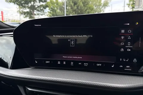  Audi Q5 2.0 TDI S line S Tronic quattro Euro 6 (s/s) 5dr Thumbnail #29