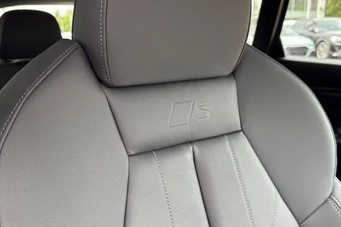  Audi Q5 2.0 TDI S line S Tronic quattro Euro 6 (s/s) 5dr Thumbnail #55