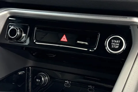  Audi Q5 2.0 TDI S line S Tronic quattro Euro 6 (s/s) 5dr Thumbnail #61