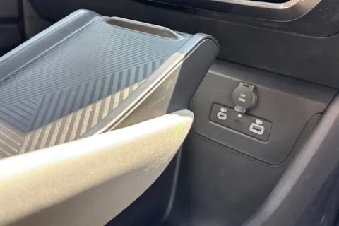  BYD Dolphin Surf 43.2kWh Boost Auto 5dr Thumbnail #48