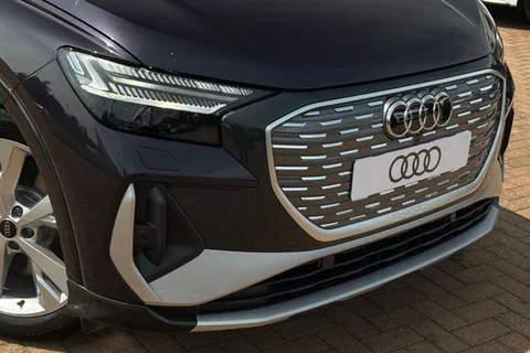  Audi Q4 e-tron 45 S line Auto 5dr 82kWh Thumbnail #9