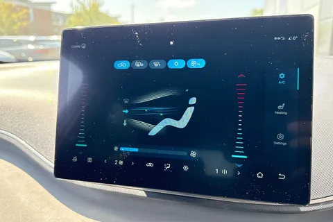  BYD Dolphin Surf 43.2kWh Comfort Auto 5dr Thumbnail #19