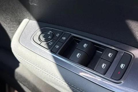  BYD Dolphin Surf 43.2kWh Comfort Auto 5dr Thumbnail #44