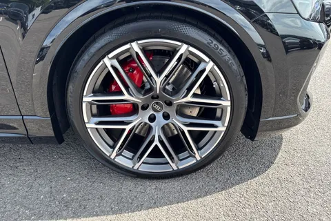  Audi RS Q8 4.0 TFSI V8 Tiptronic quattro Euro 6 (s/s) 5dr Thumbnail #10