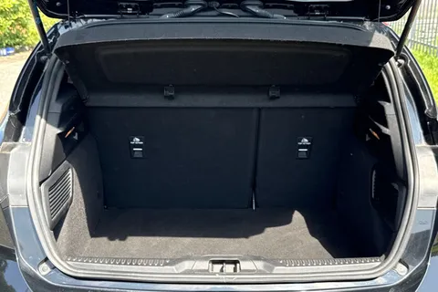 MX68UOE Ford Focus 1.5 EcoBlue ST-Line X Auto Euro 6 (s/s) 5dr Thumbnail #6