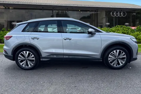 Audi Q4 e-tron 45 Sport Auto 5dr 82kWh Thumbnail #4