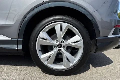 12 of 53 for Audi Q4 e-tron 55 S line Sportback Auto quattro 5dr 82kWh