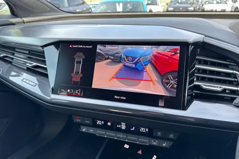 33 of 53 for Audi Q4 e-tron 55 S line Sportback Auto quattro 5dr 82kWh