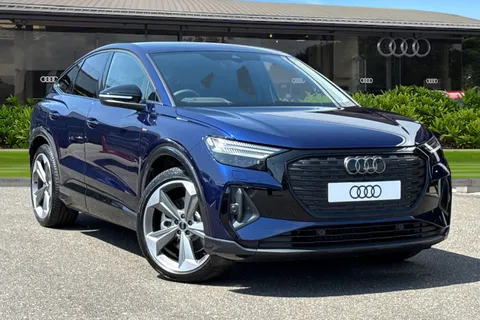 Audi Q4 e-tron 45 Black Edition Sportback Auto 5dr 82kWh Thumbnail #2