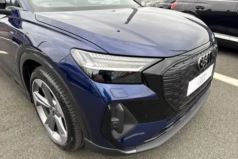 Audi Q4 e-tron 35 Black Edition Auto 5dr 55kWh Thumbnail #9
