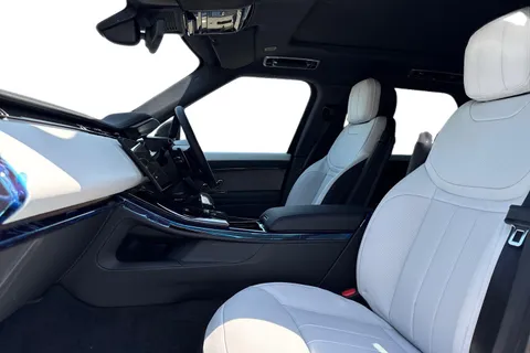  Land Rover Range Rover Sport 3.0 P460e 38.2kWh Dynamic SE Auto 4WD Euro 6 (s/s) 5dr Thumbnail #4