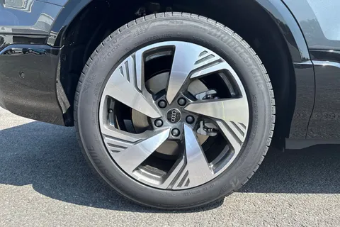 Audi Q6 E-Tron 100kWh S line Auto quattro 5dr Thumbnail #11