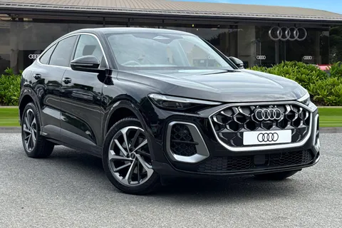 Audi Q5 2.0 TFSI S line Sportback S Tronic quattro Euro 6 (s/s) 5dr Thumbnail #2