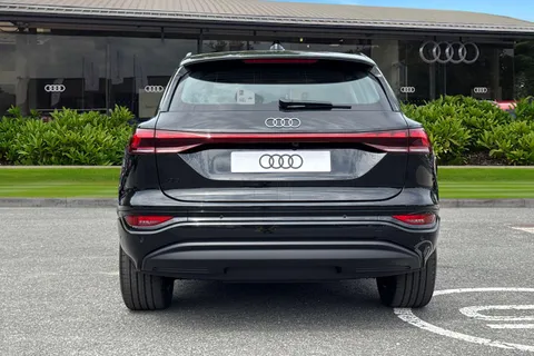  Audi Q6 E-Tron 100kWh Performance Sport Auto 5dr Thumbnail #5