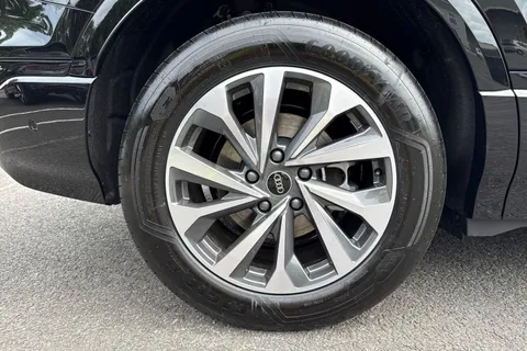  Audi Q6 E-Tron 100kWh Performance Sport Auto 5dr Thumbnail #11