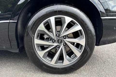  Audi Q6 E-Tron 100kWh Performance Sport Auto 5dr Thumbnail #12