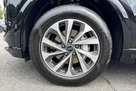  Audi Q6 E-Tron 100kWh Performance Sport Auto 5dr Thumbnail #13