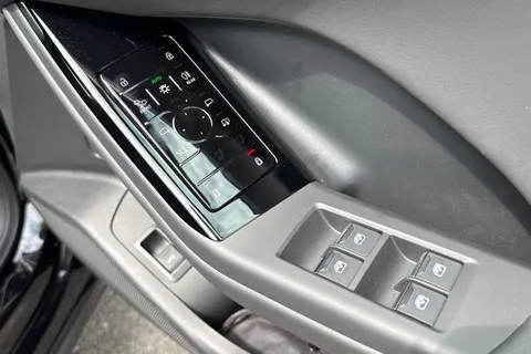  Audi Q6 E-Tron 100kWh Performance Sport Auto 5dr Thumbnail #21