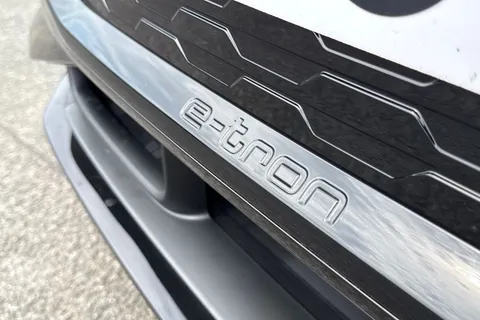  Audi Q6 E-Tron 100kWh Performance Sport Auto 5dr Thumbnail #29