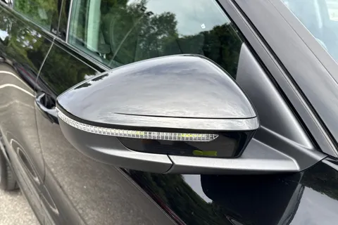  Audi Q6 E-Tron 100kWh Performance Sport Auto 5dr Thumbnail #31