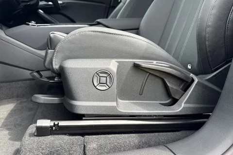  Audi Q6 E-Tron 100kWh Performance Sport Auto 5dr Thumbnail #46