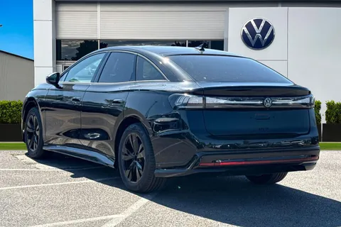  Volkswagen Id.7 Pro S 86kWh Match Plus Fastback Auto 5dr Thumbnail #3