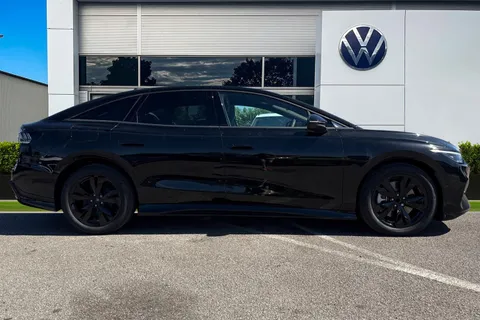  Volkswagen Id.7 Pro S 86kWh Match Plus Fastback Auto 5dr Thumbnail #4