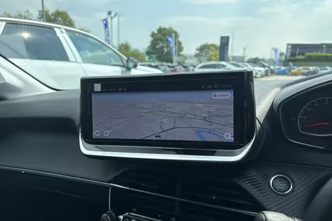 16 of 45 for PEUGEOT 208 1.2 PureTech Style Euro 6 (s/s) 5dr