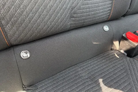 27 of 45 for PEUGEOT 208 1.2 PureTech Style Euro 6 (s/s) 5dr