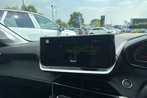 37 of 45 for PEUGEOT 208 1.2 PureTech Style Euro 6 (s/s) 5dr