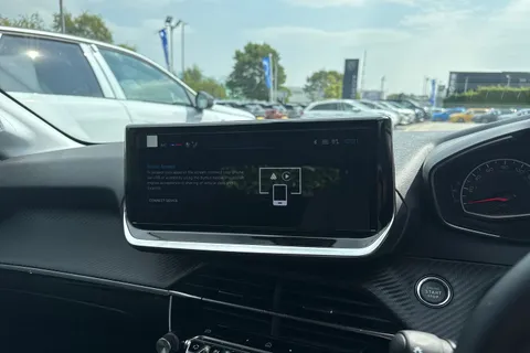 38 of 45 for PEUGEOT 208 1.2 PureTech Style Euro 6 (s/s) 5dr