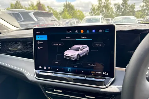  Volkswagen Passat 1.5 eTSI MHEV Elegance DSG Euro 6 (s/s) 5dr Thumbnail #42