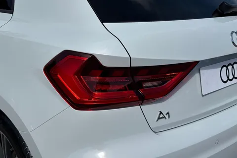 Audi A1 1.0 TFSI 30 S line Sportback Euro 6 (s/s) 5dr Thumbnail #8