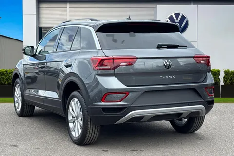 Volkswagen T-Roc 1.5 TSI Match DSG Euro 6 (s/s) 5dr Thumbnail #3