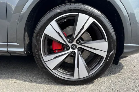 Audi Q5 2.0 TDI Edition 1 S Tronic quattro Euro 6 (s/s) 5dr Thumbnail #10