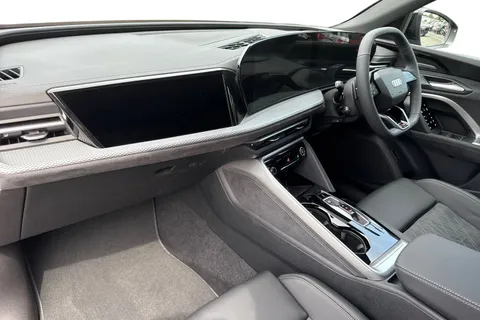 Audi Q5 2.0 TDI Edition 1 S Tronic quattro Euro 6 (s/s) 5dr Thumbnail #15