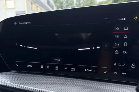 Audi Q5 2.0 TDI Edition 1 S Tronic quattro Euro 6 (s/s) 5dr Thumbnail #59