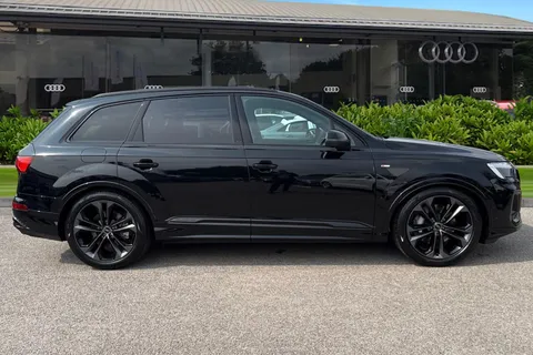  Audi Q7 3.0 TDI V6 50 Black Edition Tiptronic quattro Euro 6 (s/s) 5dr Thumbnail #4