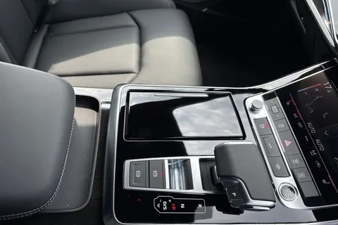  Audi Q7 3.0 TDI V6 50 Black Edition Tiptronic quattro Euro 6 (s/s) 5dr Thumbnail #23