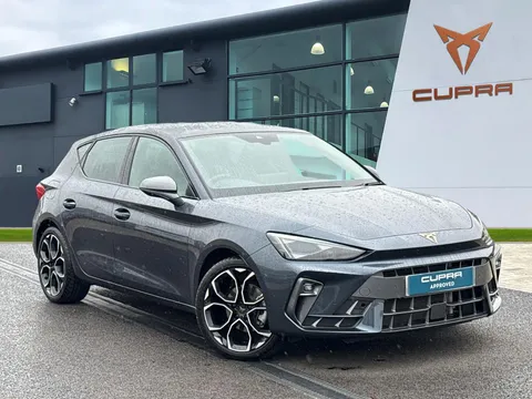 CUPRA Leon Leon Hatch V1 1.5 eTSI DSG-auto 150 7-speed automatic