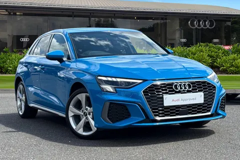 Audi A3 S line 40 TFSI e  204 PS S tronic