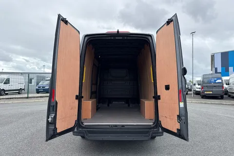 DE24WSZ Volkswagen Crafter 2.0 TDI 140PS Commerce Plus High Roof Van Thumbnail #7