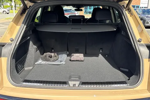  Audi Q5 2.0 TDI Edition 1 S Tronic quattro Euro 6 (s/s) 5dr Thumbnail #7