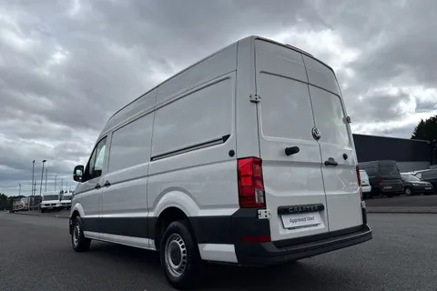 DE74FSK Volkswagen Crafter 2.0 TDI 140PS Commerce Plus High Roof Van Thumbnail #8