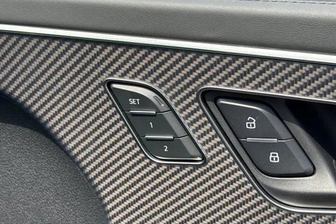  Audi RS Q8 4.0 TFSI V8 Performance Carbon Black Tiptronic quattro Euro 6 (s/s) 5dr Thumbnail #28