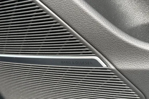  Audi RS Q8 4.0 TFSI V8 Performance Carbon Black Tiptronic quattro Euro 6 (s/s) 5dr Thumbnail #31