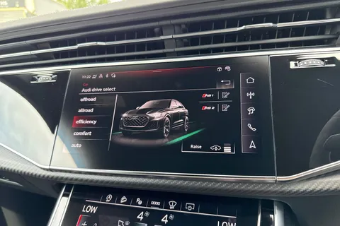  Audi RS Q8 4.0 TFSI V8 Performance Carbon Black Tiptronic quattro Euro 6 (s/s) 5dr Thumbnail #54