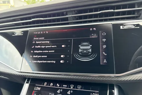  Audi RS Q8 4.0 TFSI V8 Performance Carbon Black Tiptronic quattro Euro 6 (s/s) 5dr Thumbnail #58